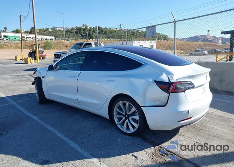 2018 Tesla Model 3 Long Range/Mid Range from USA, damaged, VIN 5YJ3E1EA3JF025113